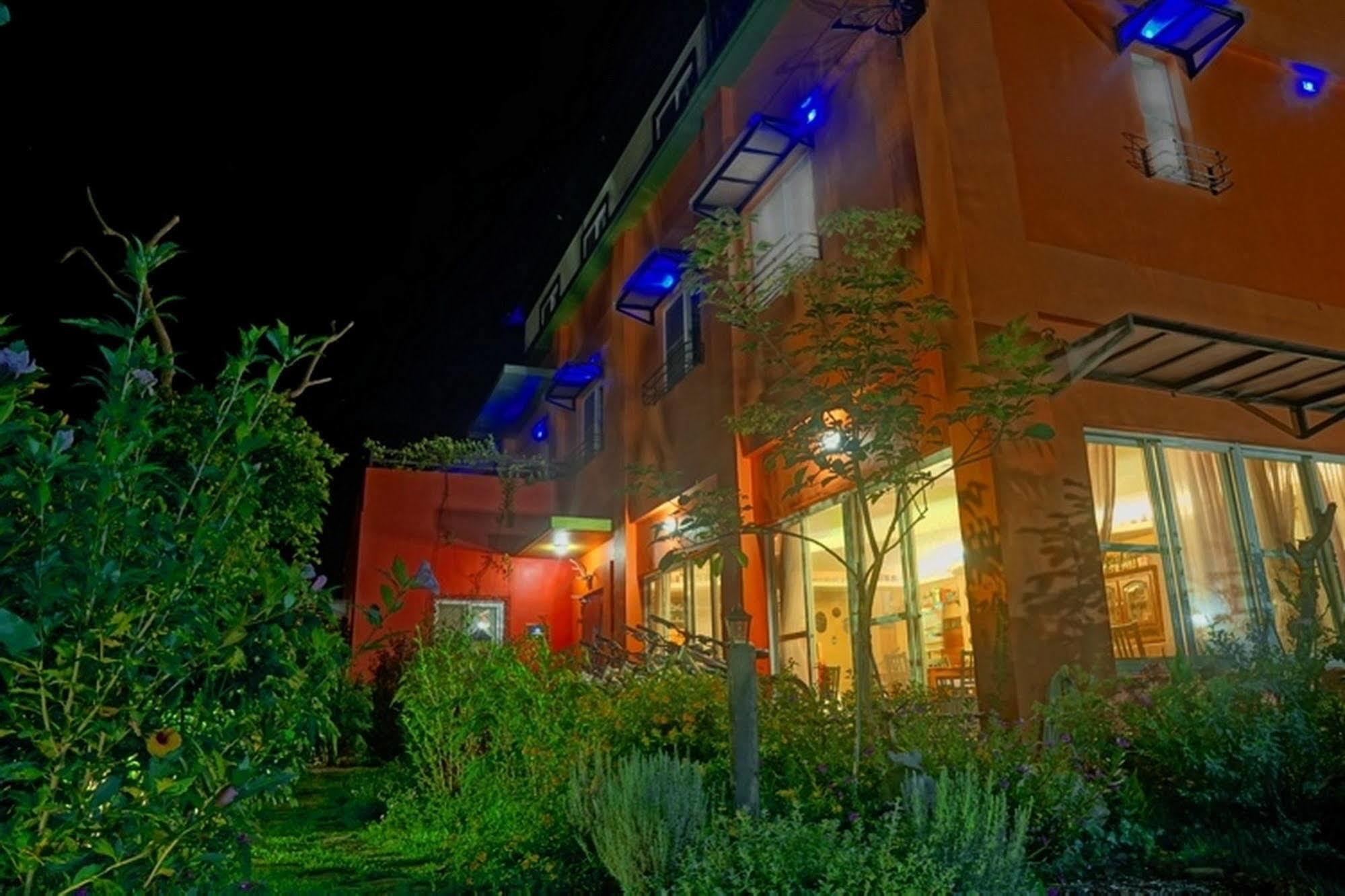 Lung Hill B&B Taitung Экстерьер фото